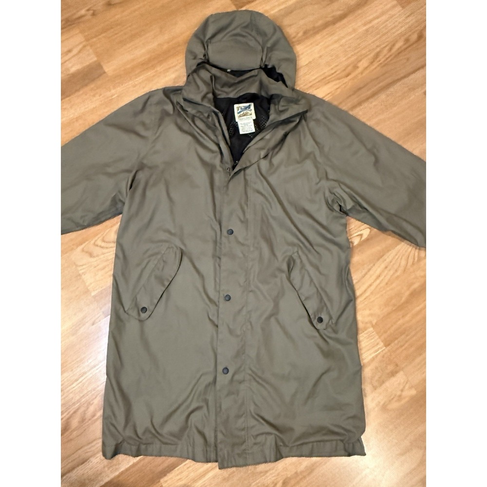 Vintage TravelSmith Men's Green Rain Coat Jacket With Hood Lightweight Medium